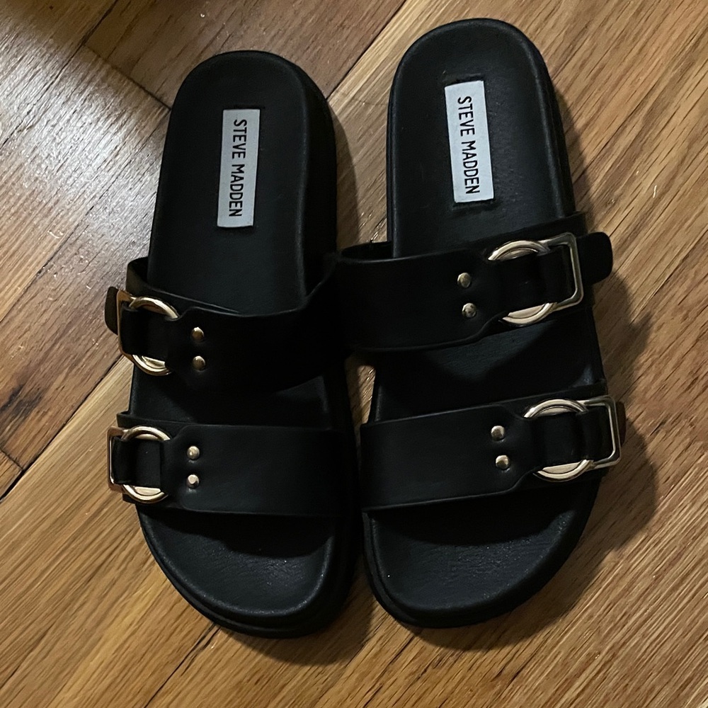 Steve Madden Black Double Buckle Sandals